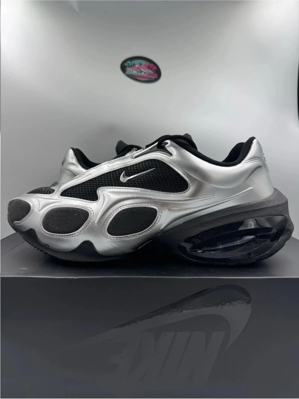 Nike Air Max Muse Black Metallic Silver BRAND NEW Size 11 Women
